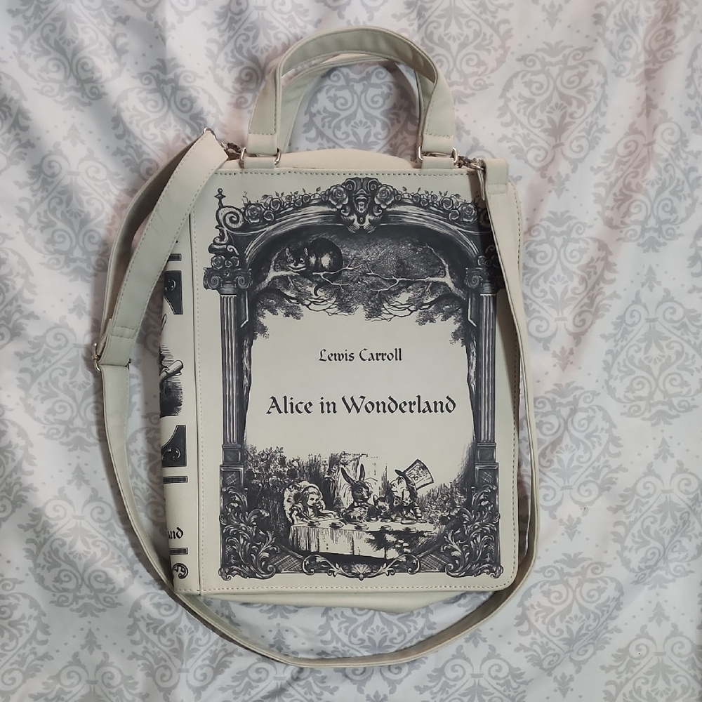 Restyle Alice In Wonderland Book Purse